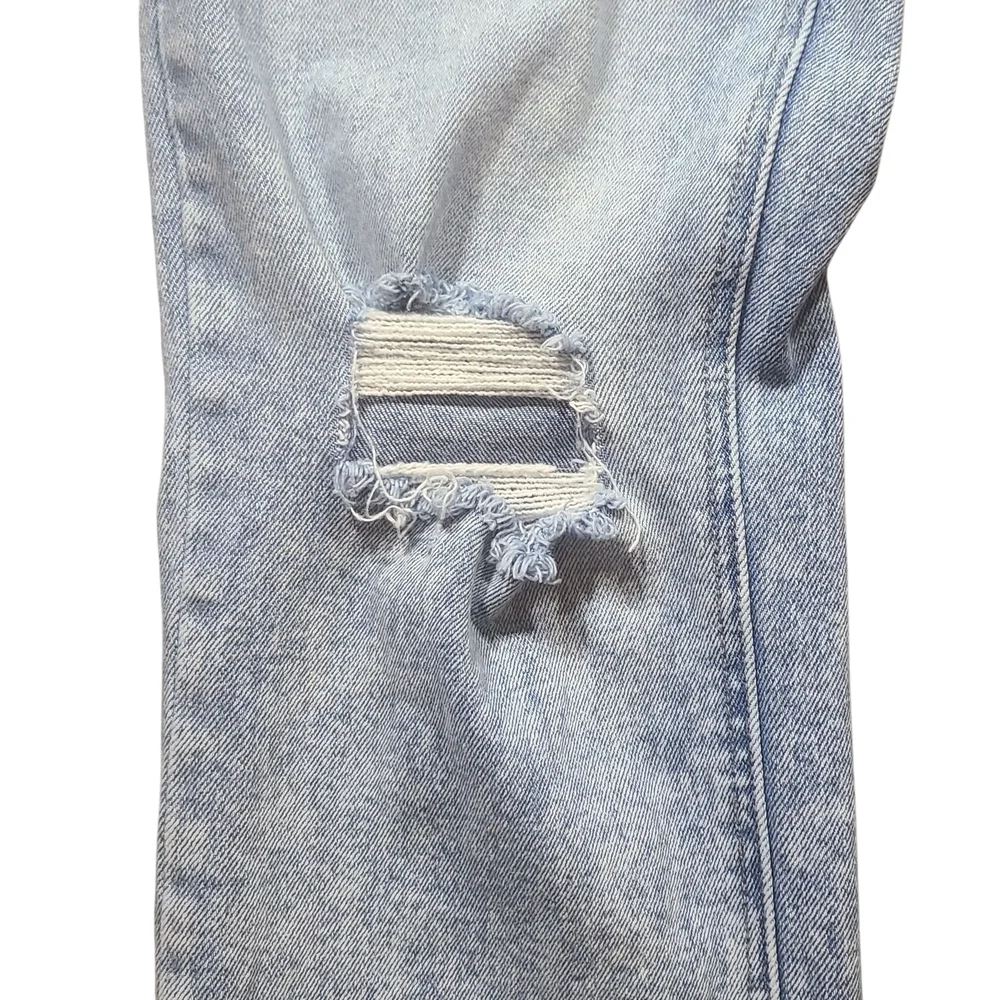 Nature Denim High Rise Mom Jeans Light Wash Distressed Raw Hem Size 9